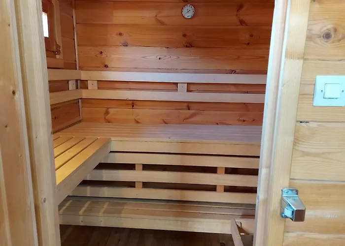 With Garden In Lotharingen * 생 모리스 쉬르 모젤