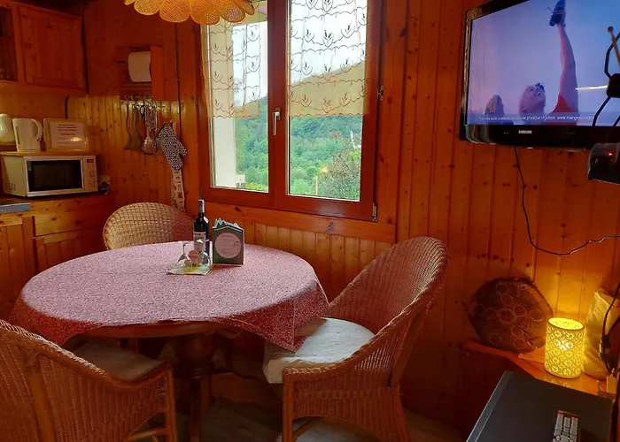 Chalet With Garden In Lotharingen Saint-Maurice-sur-Moselle